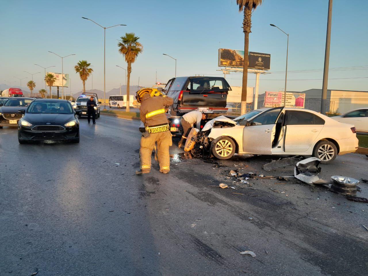 Aparatoso accidente deja persona herida
