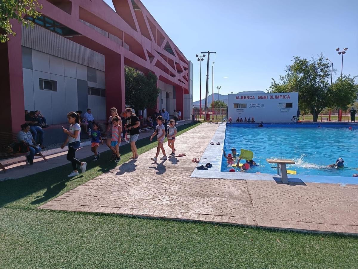Invitan a curso de natación