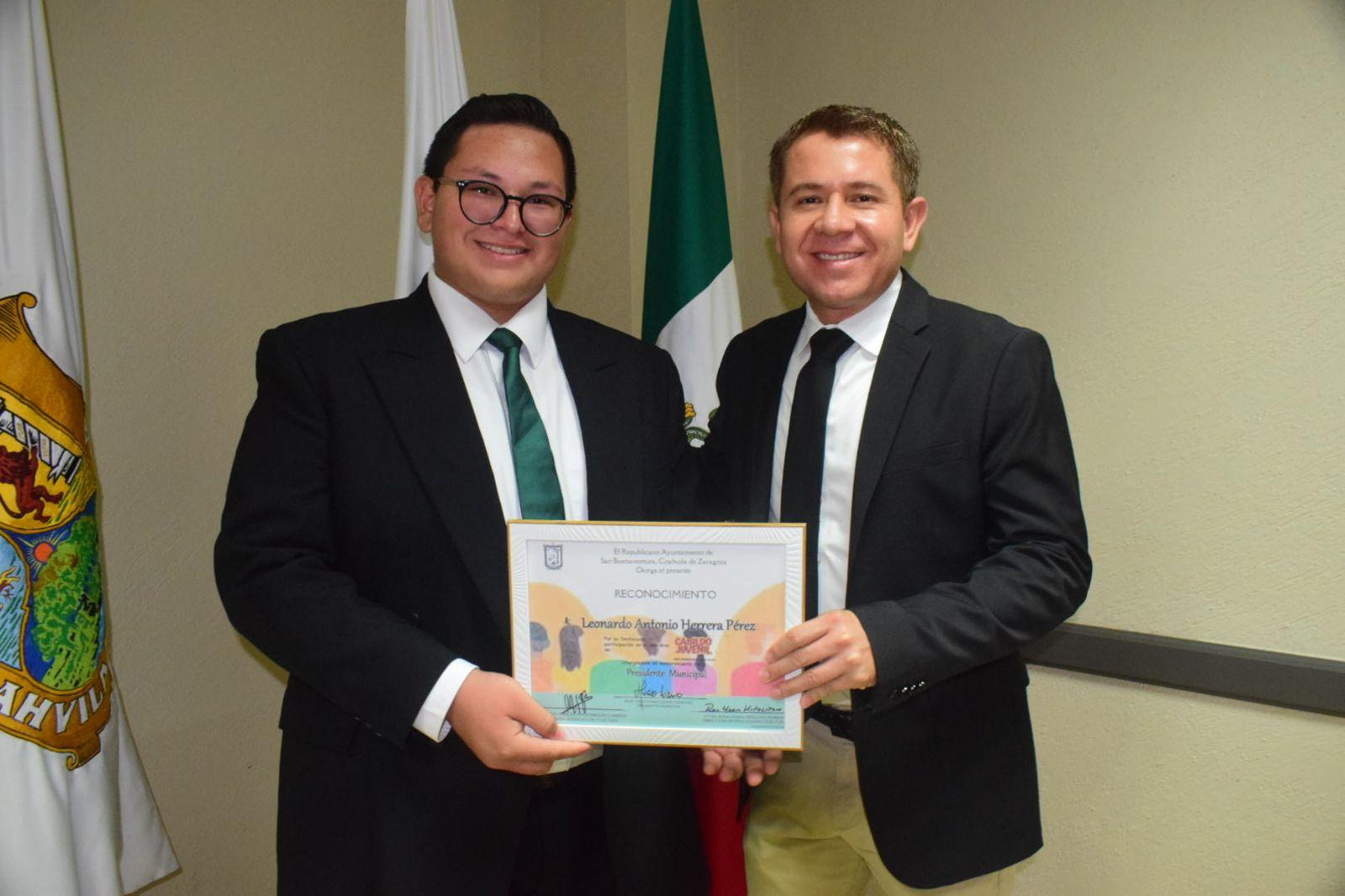 Eligen a Leonardo Herrera presidente del Cabildo SB