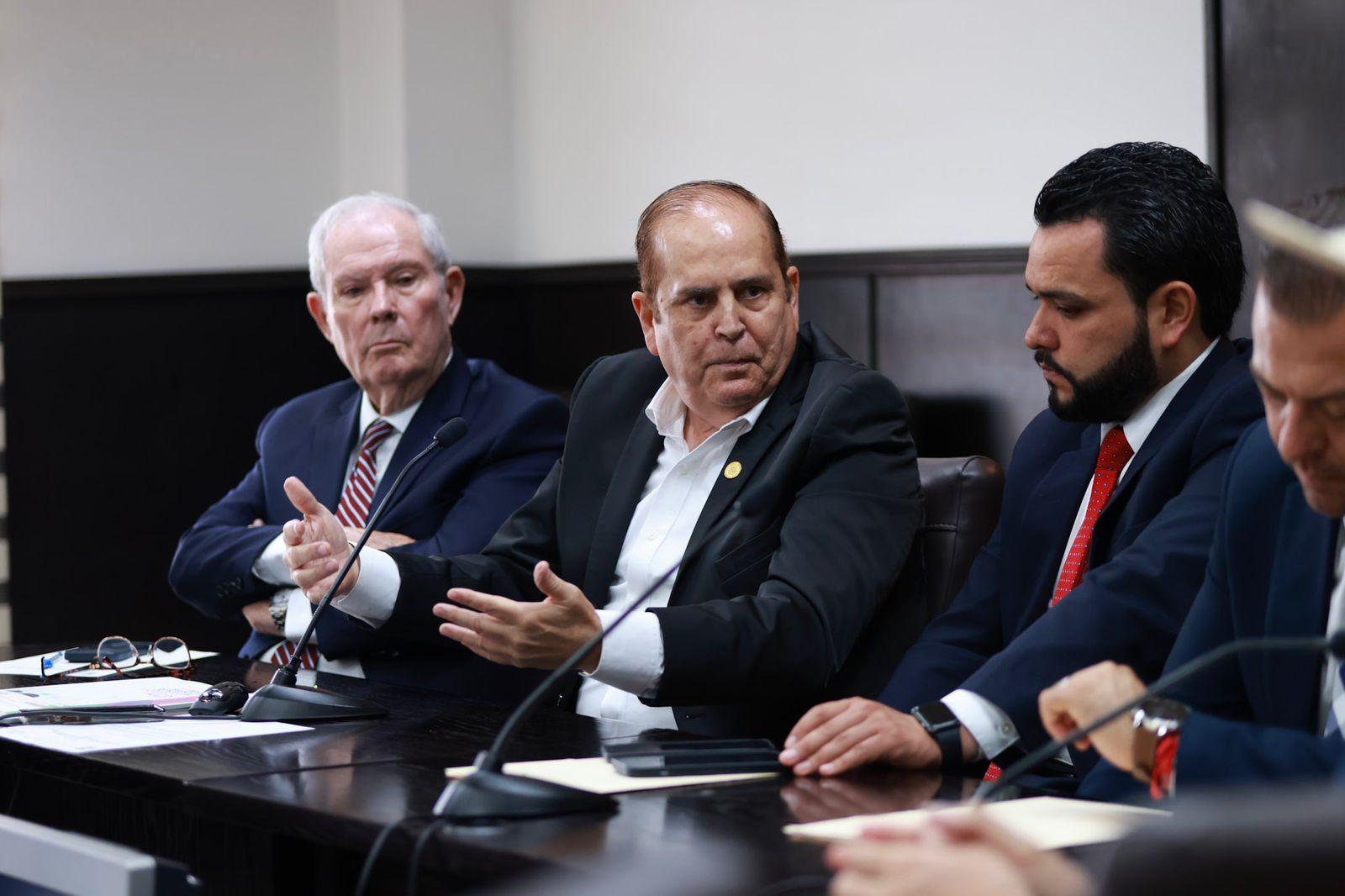Revisan proyectos para Coahuila
