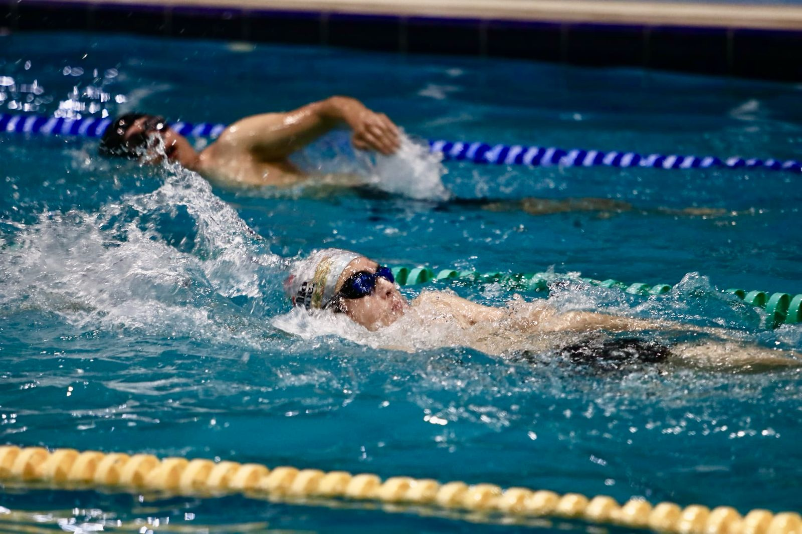 Invita Municipio a clases de natación en Multideportivo El Sarape