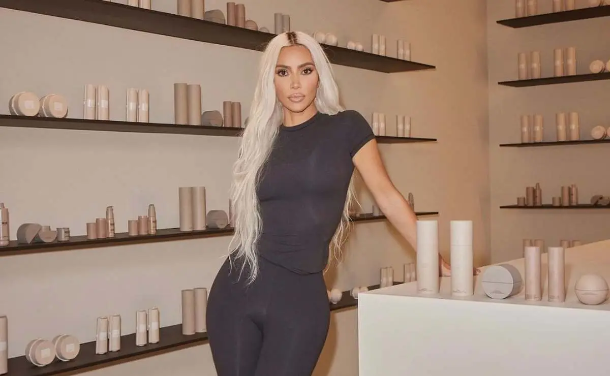 Abuchean a Kim Kardashian en el «Roast de Tom Brady»