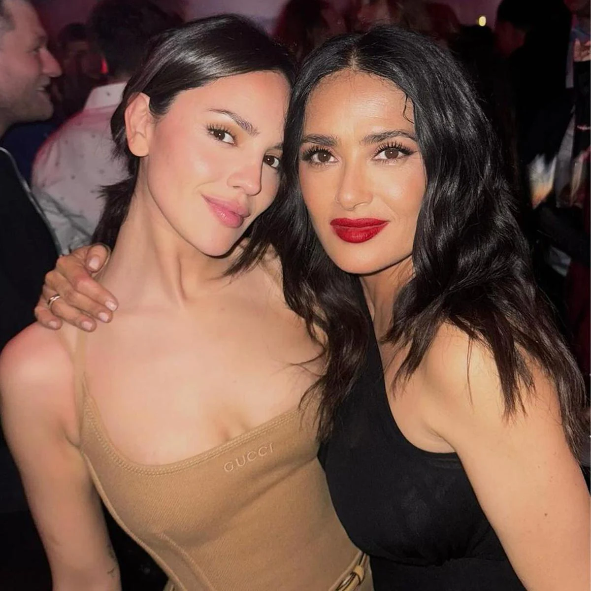 SALMA HAYEK Y EIZA GONZÁLEZ, DE FIESTA EN EL CRUCERO DE GUCCI EN LONDRES