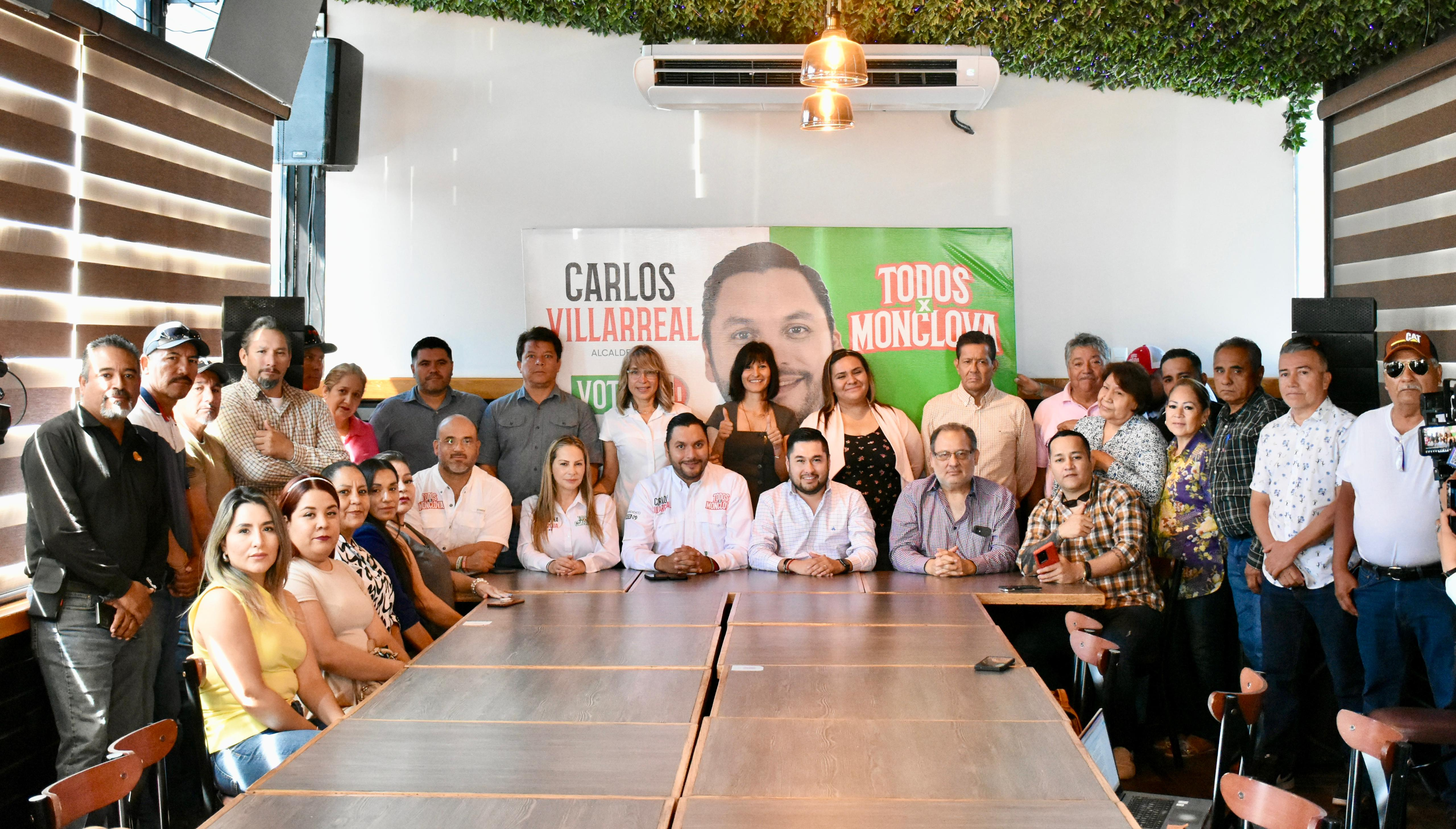 Se suman 26 funcionarios Panistas al proyecto de Carlos Villarreal
