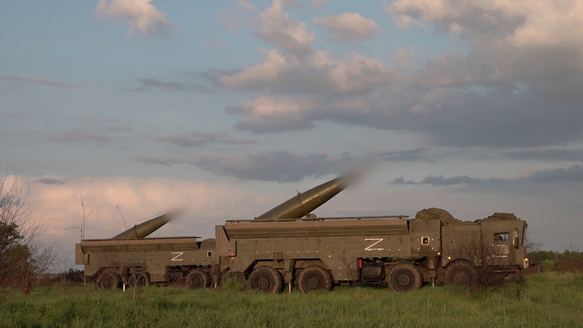Rusia inicia pruebas con armas nucleares tácticas cerca de Ucrania