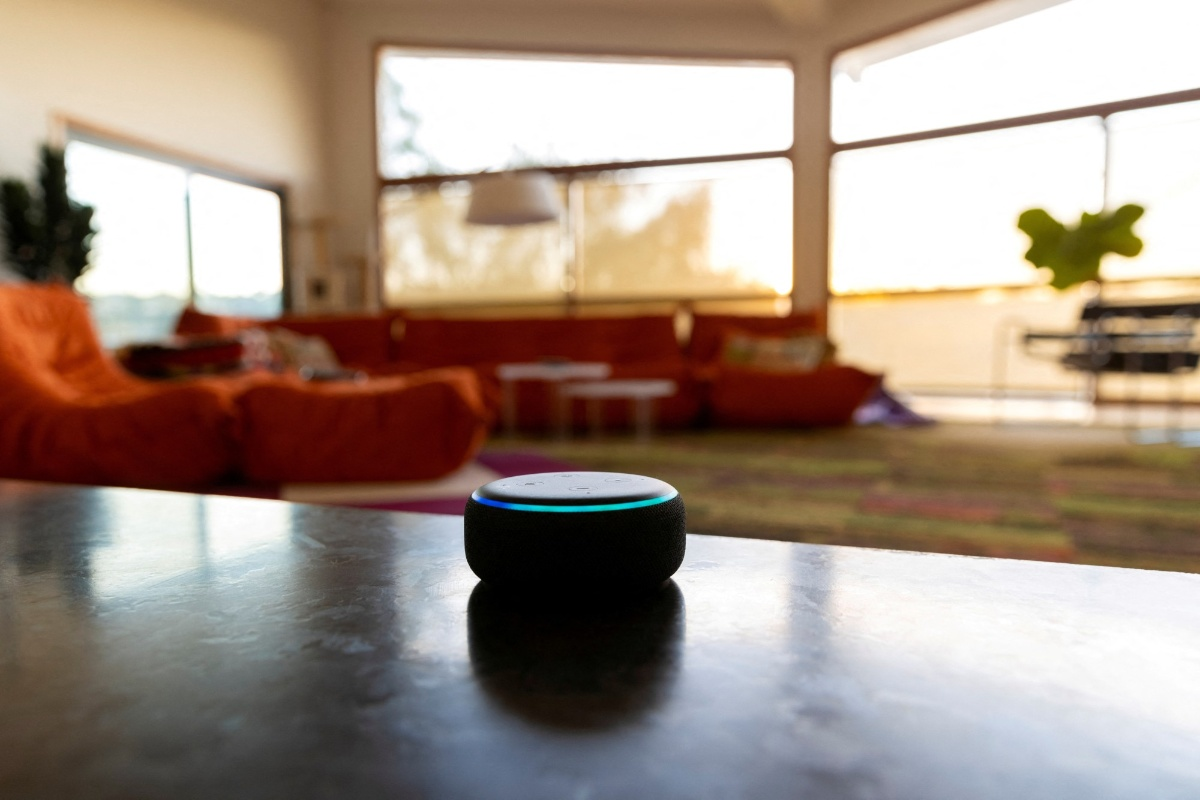 Amazon planea lanzar una Alexa renovada con IA y suscripción mensual