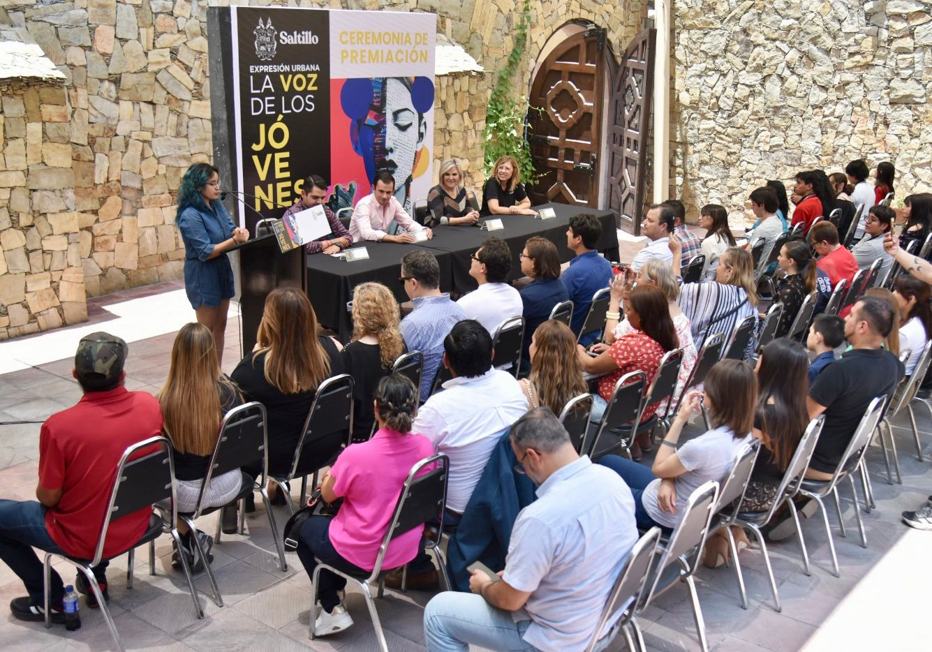 Premia DIF Saltillo a Ganadores del concurso “La Voz de los jóvenes”
