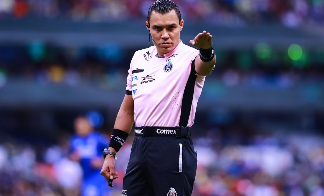 Familia del árbitro Marco Antonio Ortiz recibe amenazas antes de la final: «O pita bien o hay bala»
