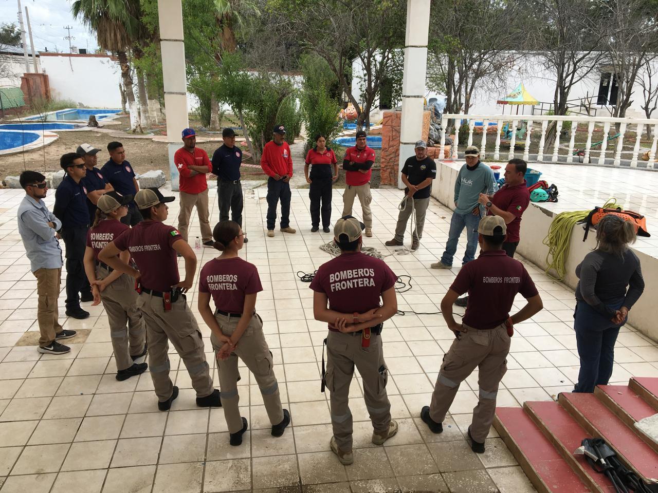 Capacitan en rescate a bomberos de Frontera