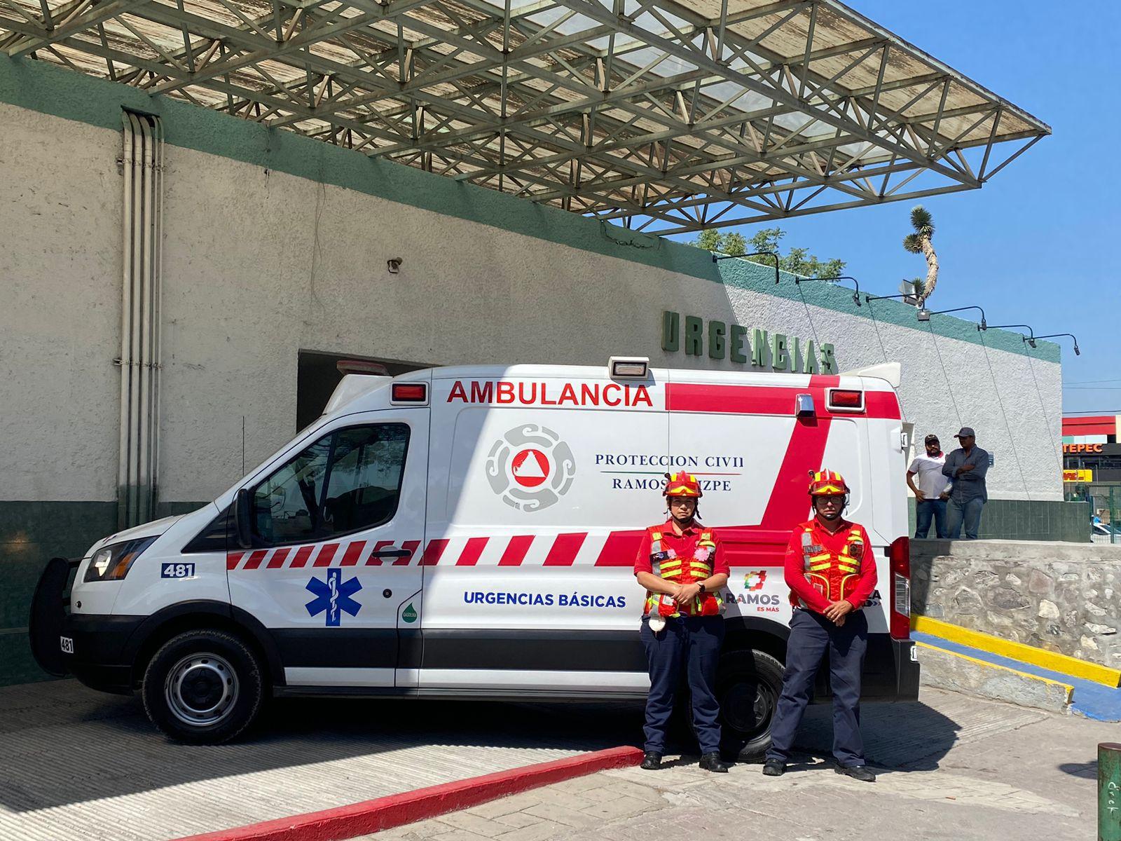 Atiende paramédicos parto en ambulancia