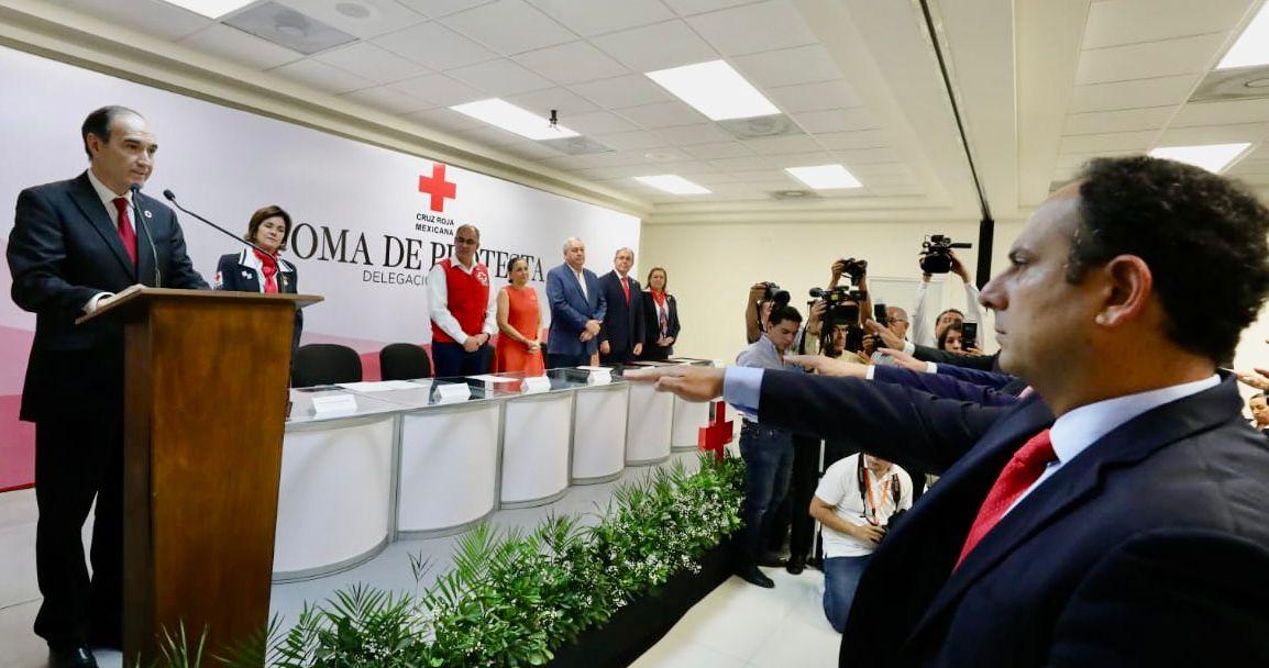 Reconoce Chema la noble labor de la Cruz Roja de Saltillo