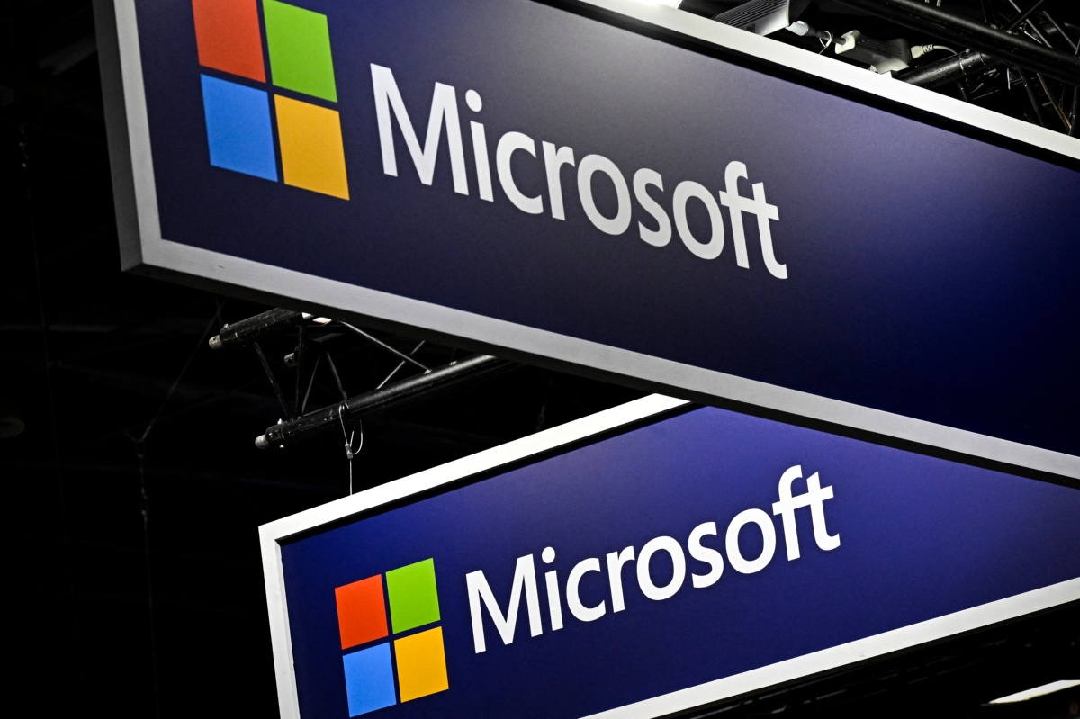 Acuerdo entre Microsoft y G42 es positivo porque corta lazos con Huawei: funcionario de la Casa Blanca
