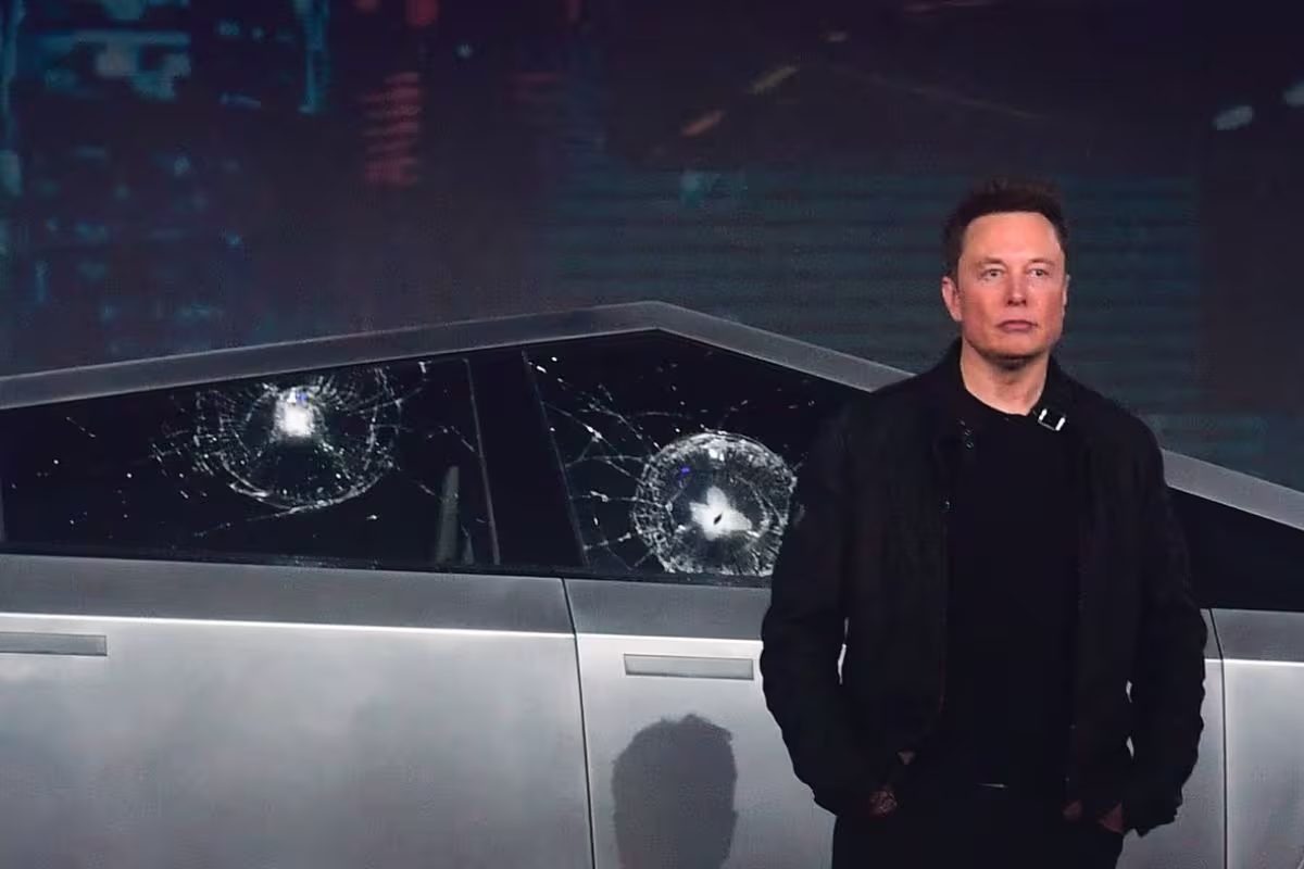 Tesla llama a revisión al Cybetruck por estas fallas