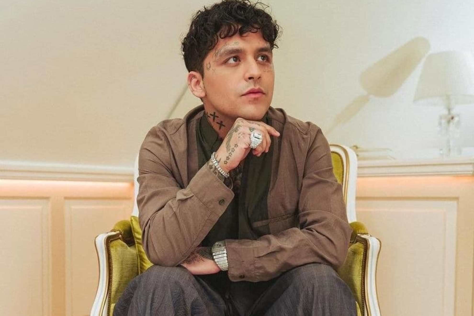 “Soy consciente de mis errores”: Christian Nodal reaparece