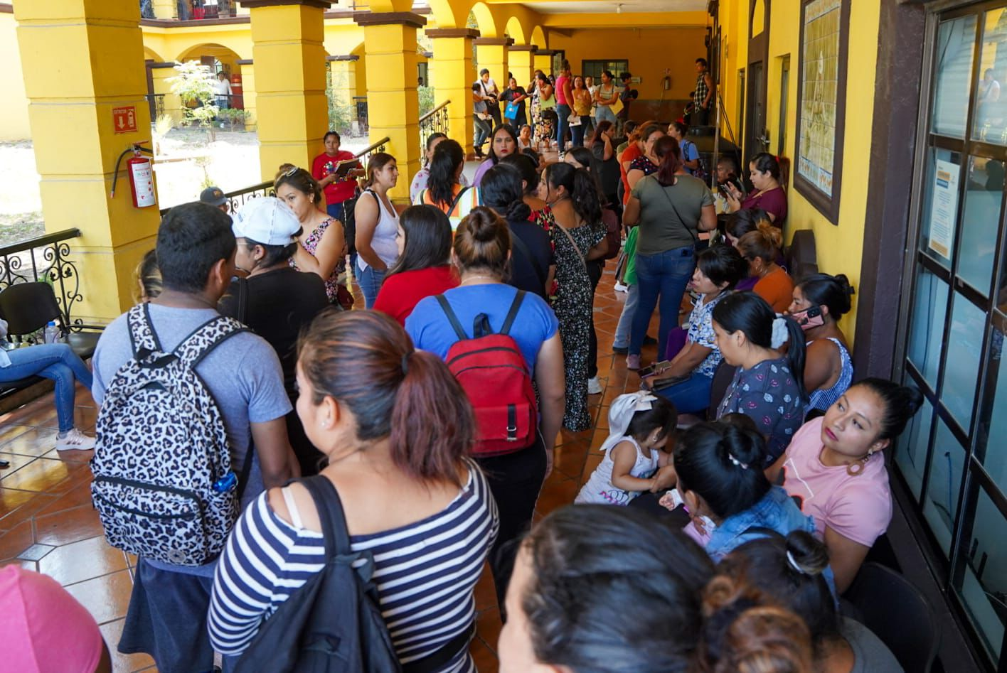 APOYA MUNICIPIO A PADRES DE FAMILIA EN TRÁMITES DE INSCRIPCIÓN AL NUEVO CICLO ESCOLAR