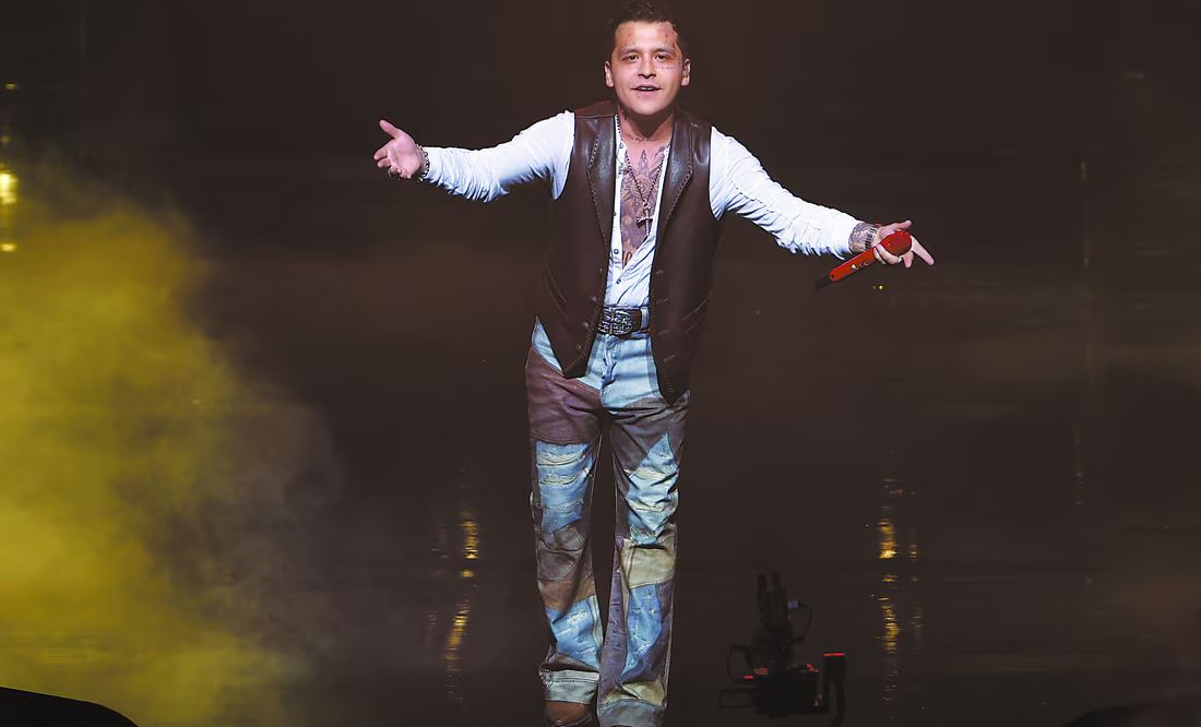 Nodal es señalado de comportamiento inapropiado en el Auditorio Nacional; piden multa contra el cantante