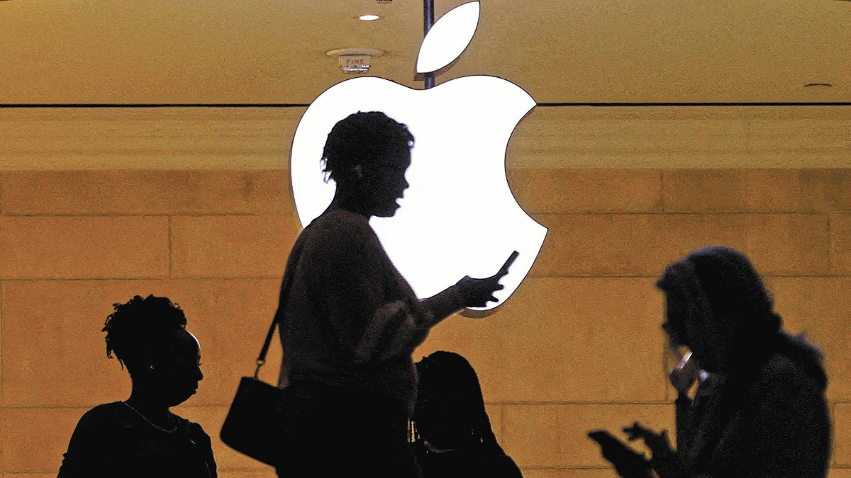 Apple y Meta enfrentarán cargos en la UE por no abrir espacios a rivales más pequeños para competir