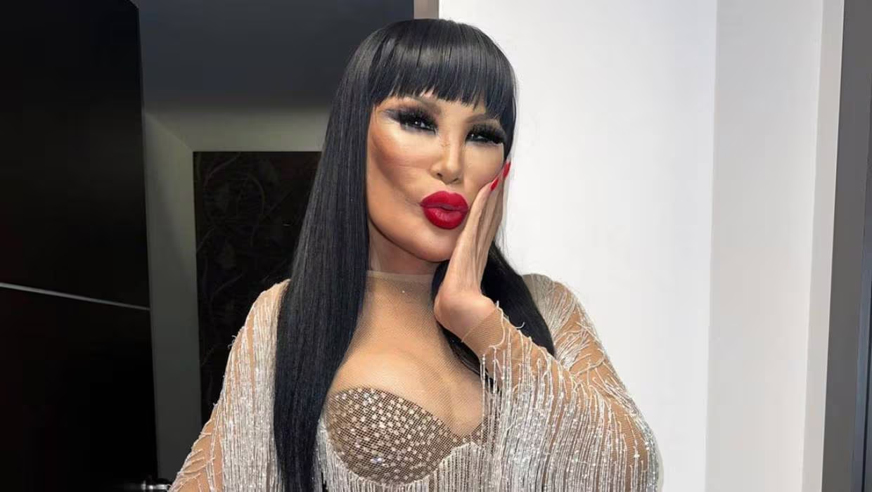 Lyn May planea visitar a un doctor en Los Angeles para arreglar su rostro