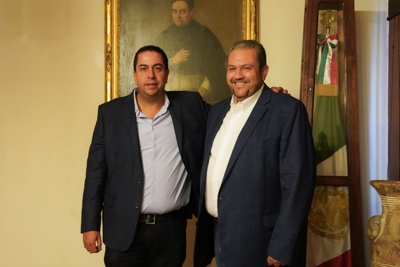 RECIBE CHEMA MORALES A ALCALDE ELECTO TOMÁS GUTIÉRREZ