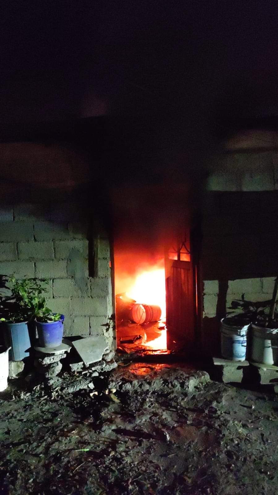 Detonante de incendios sobrecarga de energía