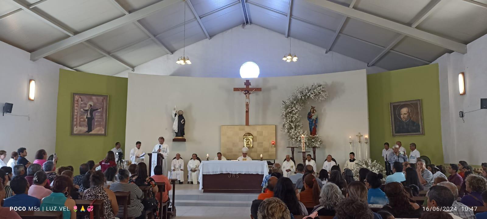 Capilla Sagrado Corazón se convierte en Parroquia