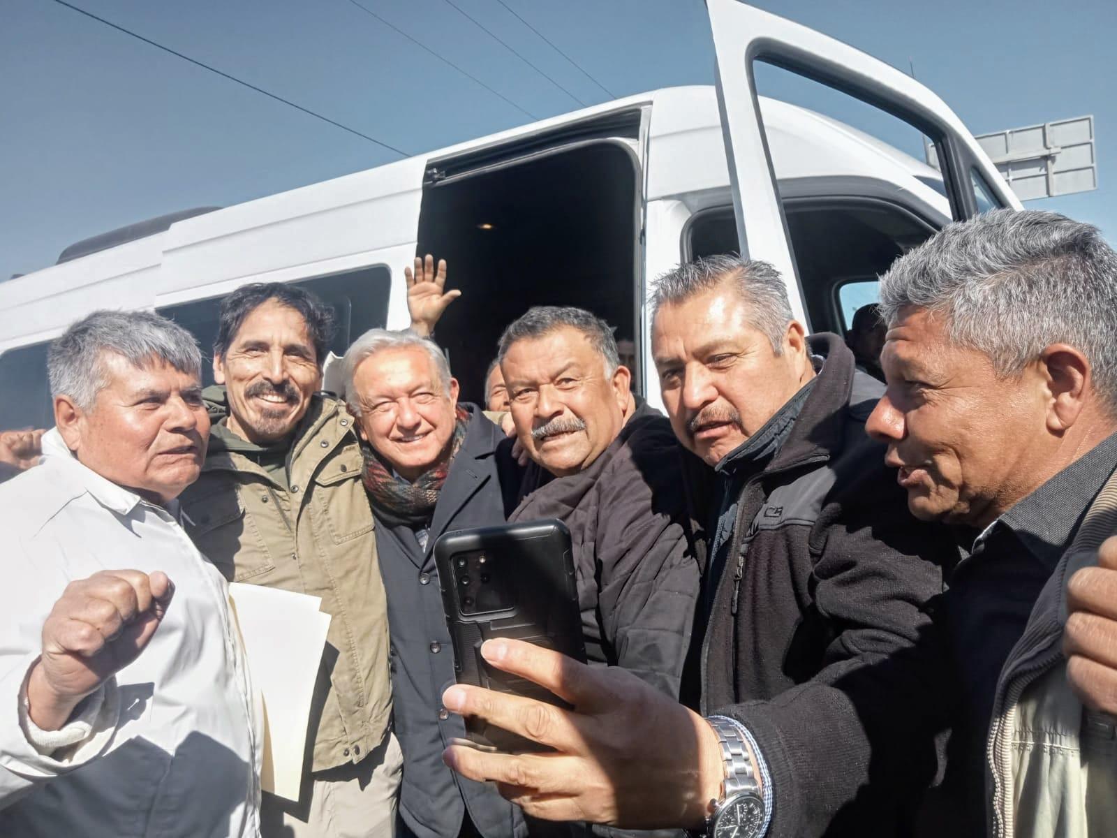 Crean obreros AC para pelear finiquito a AHMSA