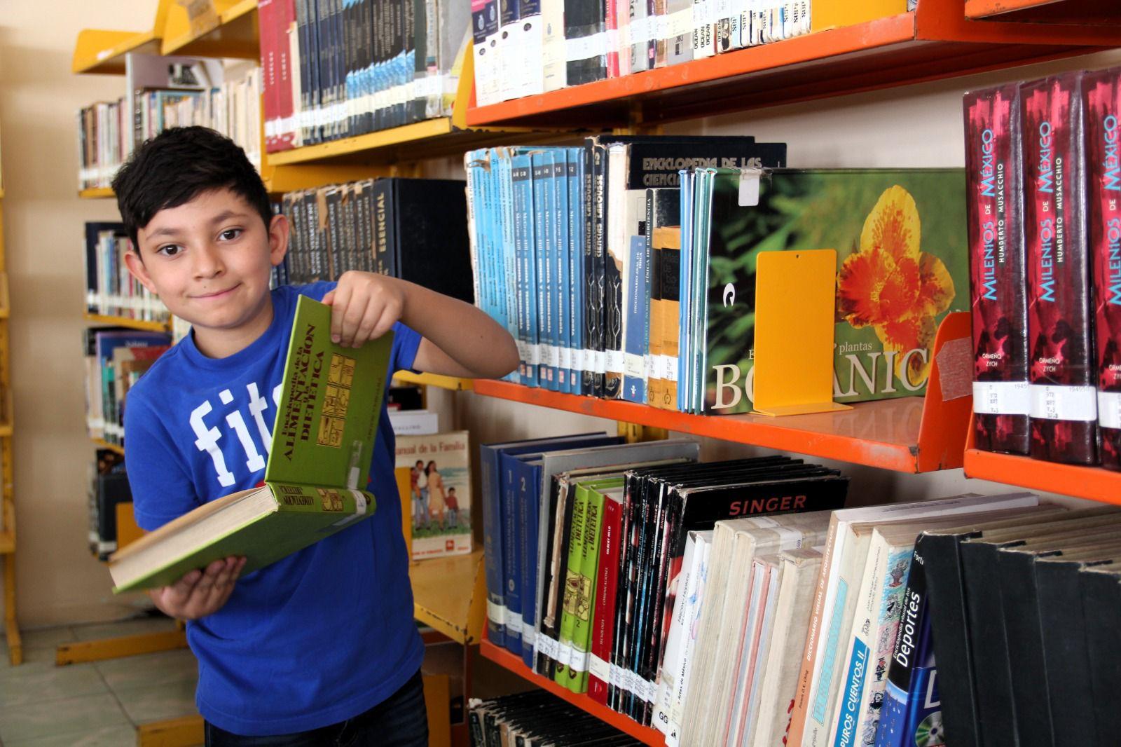 Invita Ramos Arizpe a curso de verano en biblioteca