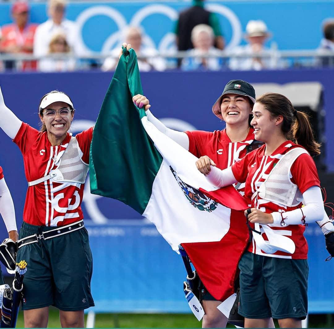 Familiares de medallistas orgullosos de sus logros