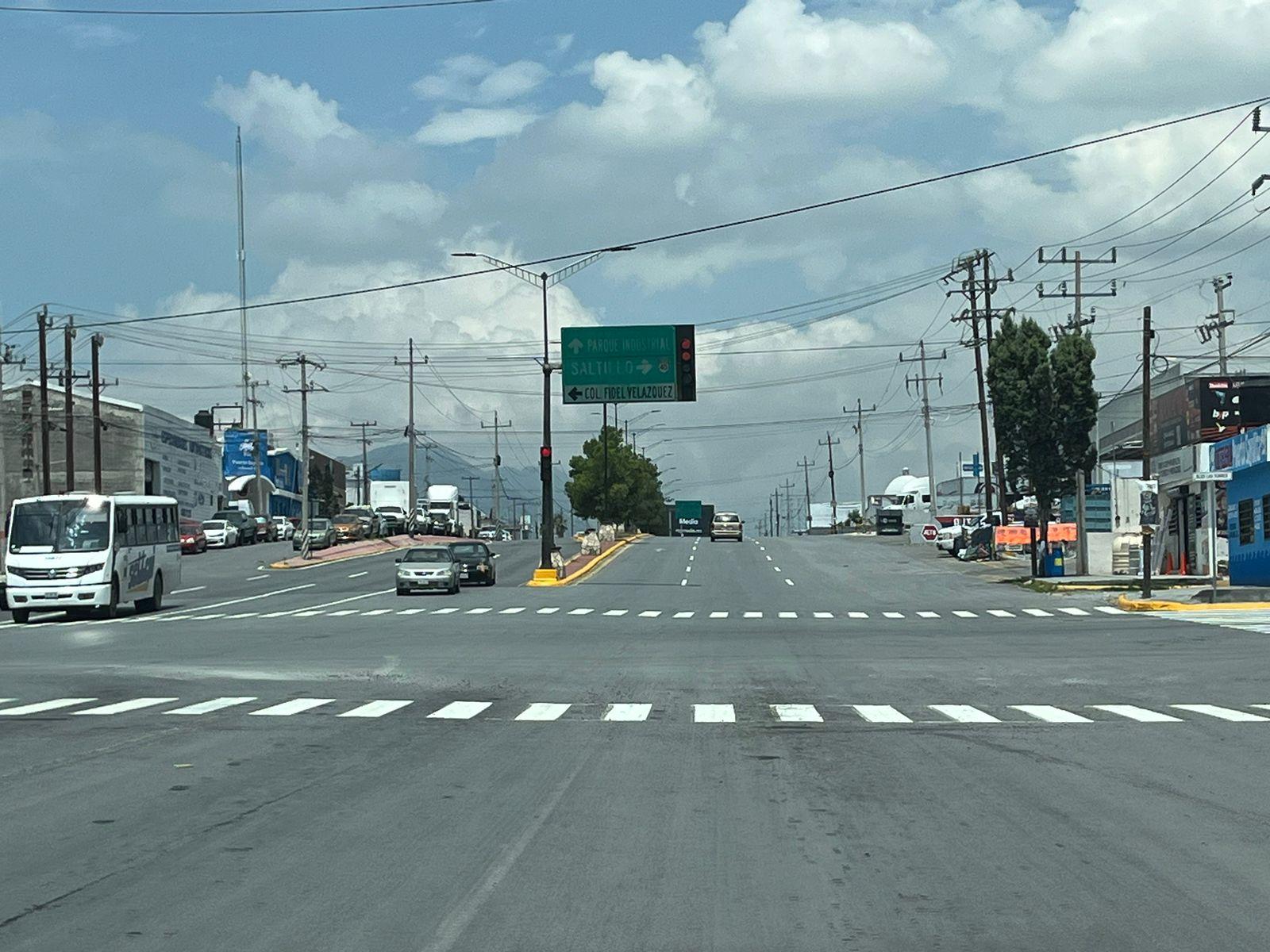 Delimitan los carriles del bulevar Plan de Guadalupe