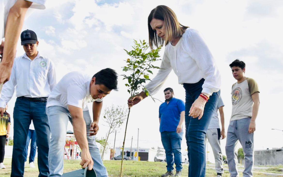 SIEMBRAN JÓVENES VIDA EN LA AVIACIÓN