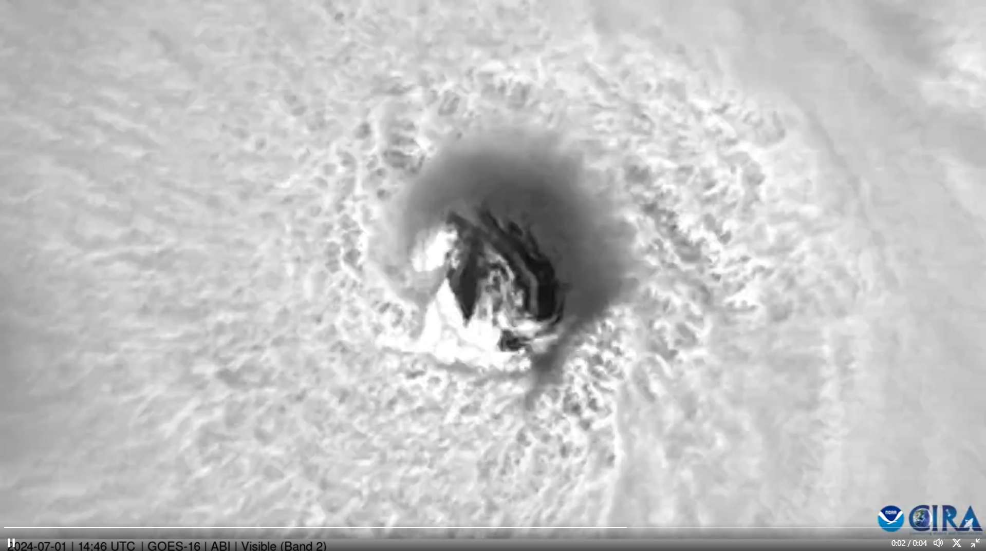Satélite capta fuerza del ojo del huracán ‘Beryl’
