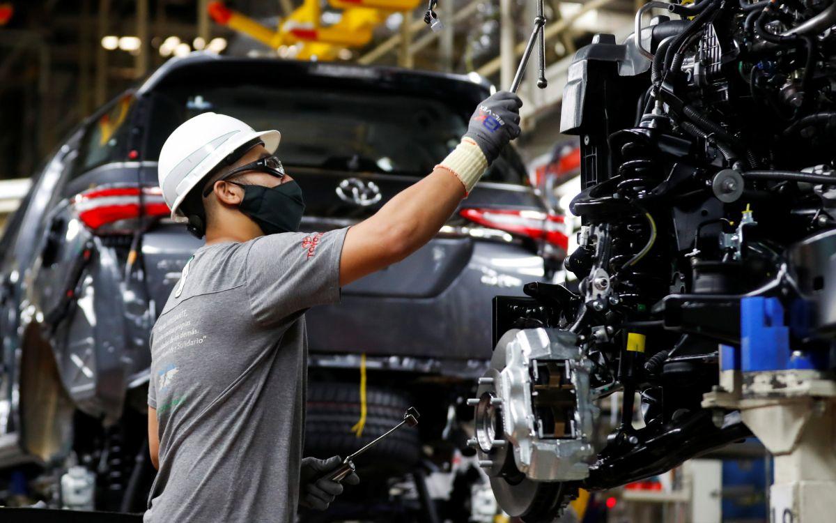 Trump quiere aranceles para todo; pega a México, pero más a EU