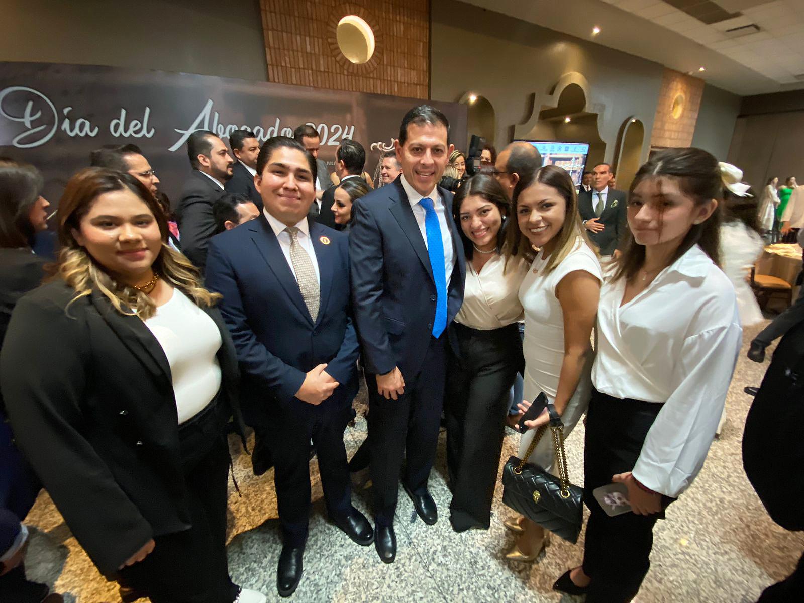 Celebran en Saltillo el Día del Abogado