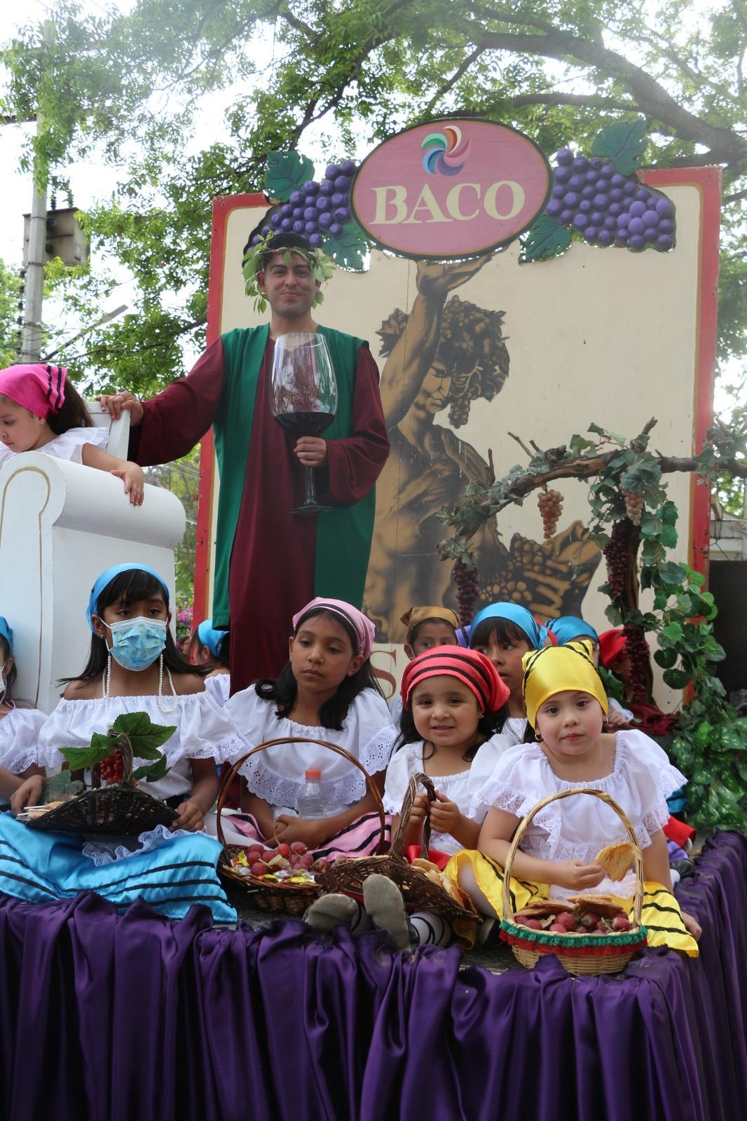 Son vendimiadoras esencia de la Feria de la Uva y del Vino