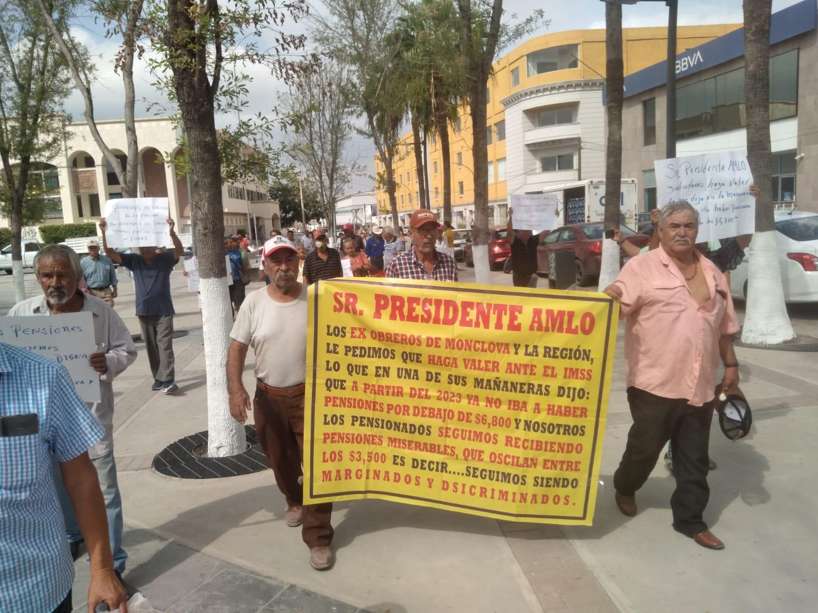 Pensiones “de muerto” reciben ex trabajadores