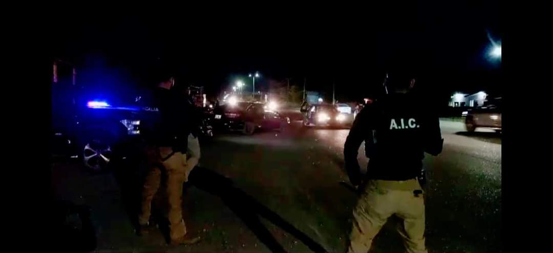 Detienen a joven y ebrio conductor