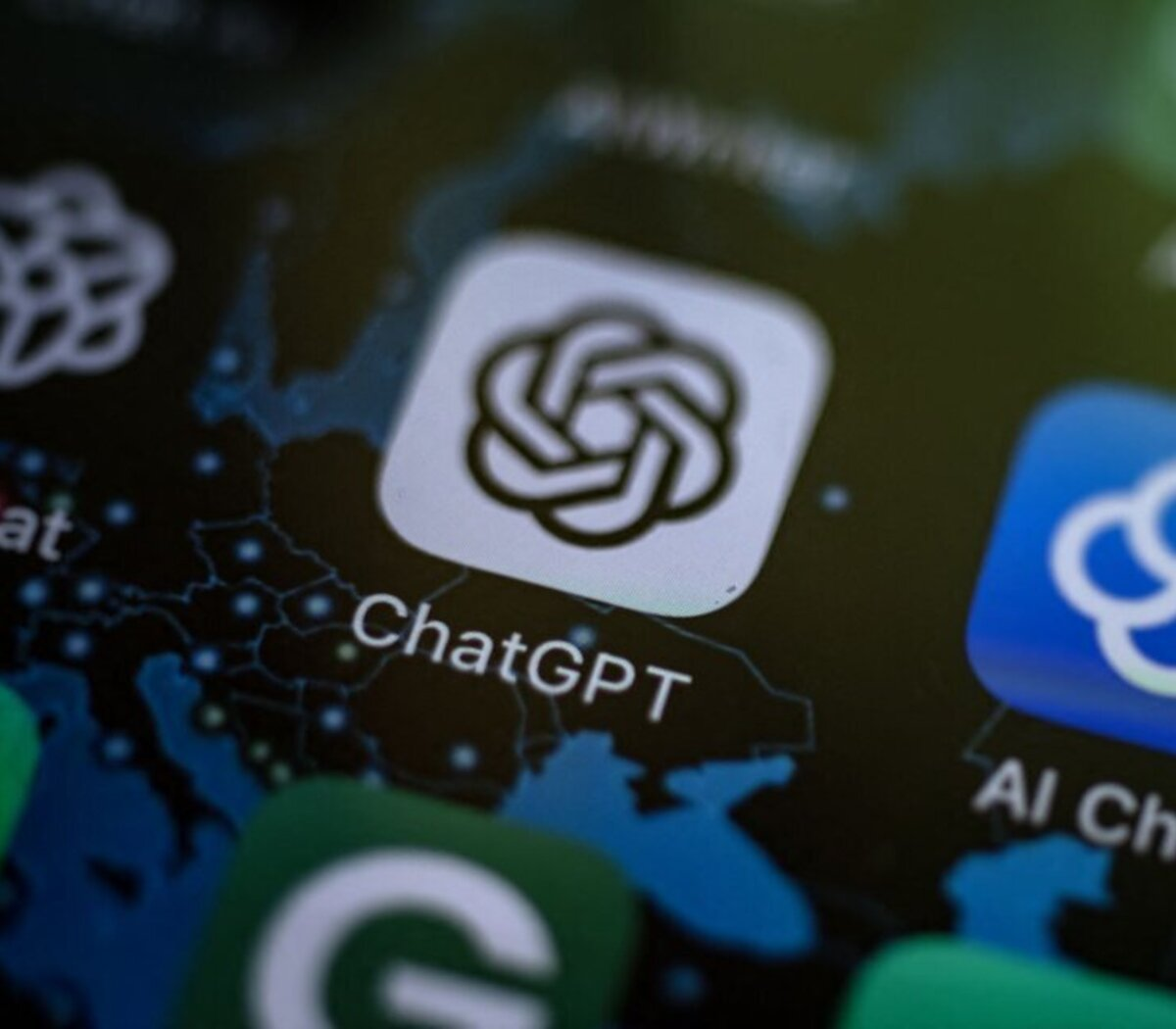Falla mundial en ChatGPT: millones de conversaciones desprotegidas en dispositivos Apple