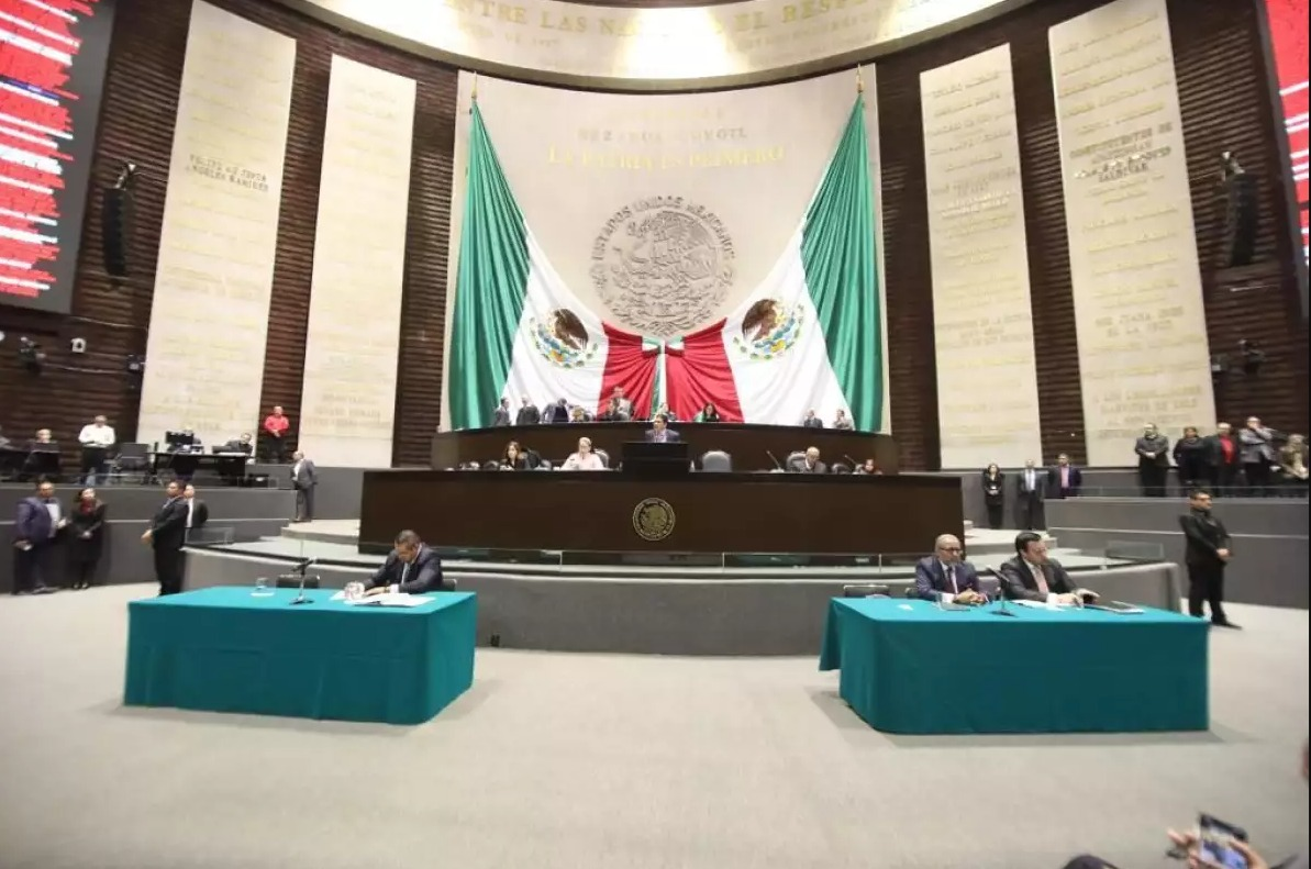 Aceleran extinción de órganos autónomos; ya hay predictamen