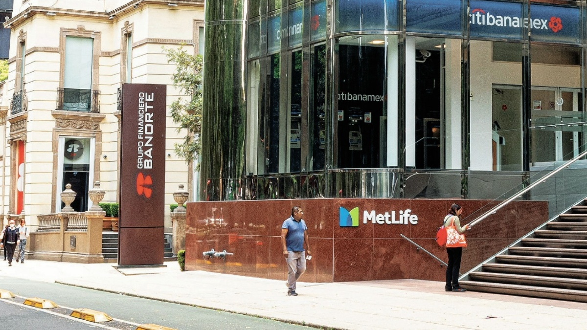 Bancos en México operan con normalidad tras falla global en Microsoft