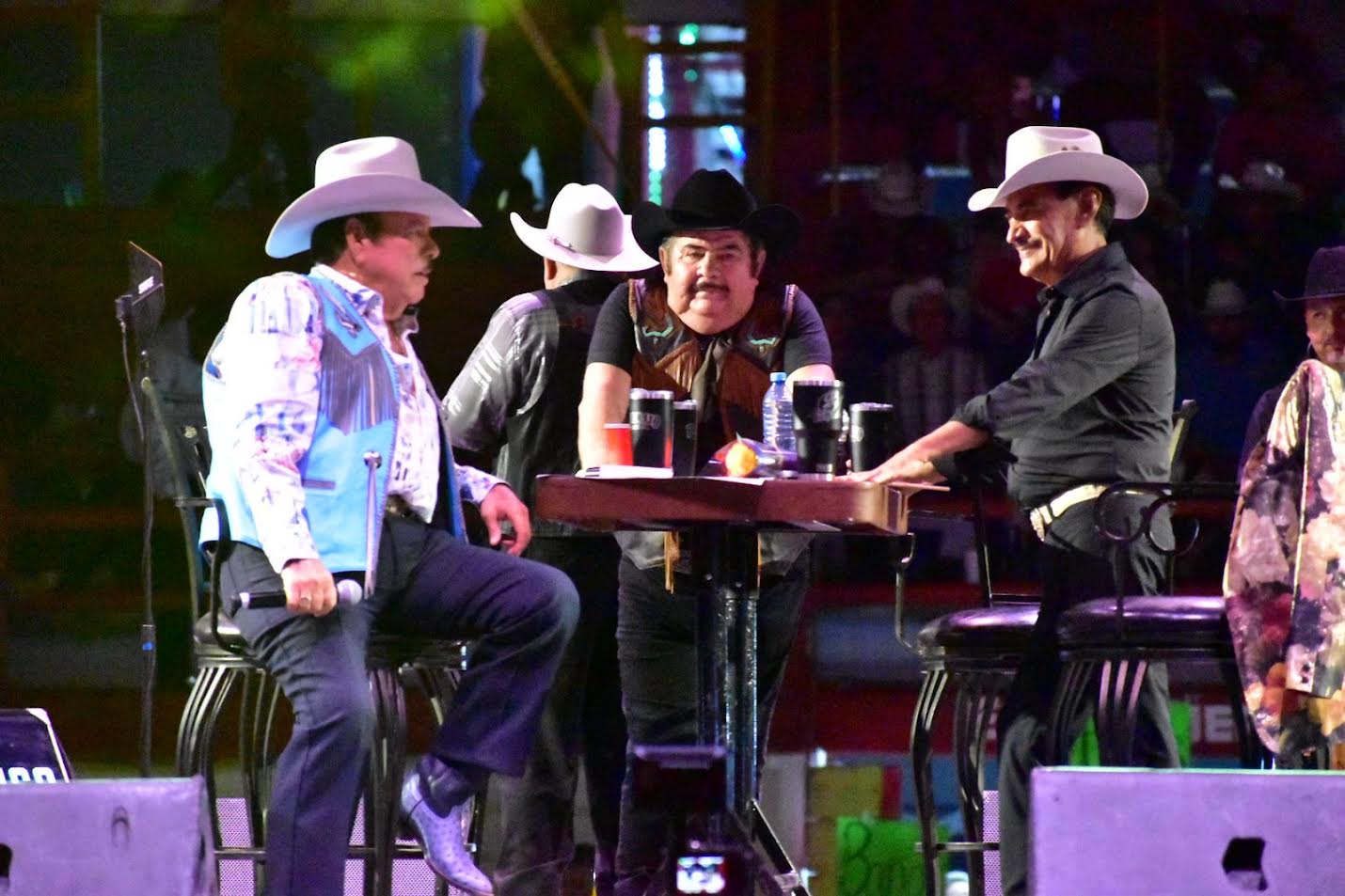 Vibran corazones con el palomazo norteño