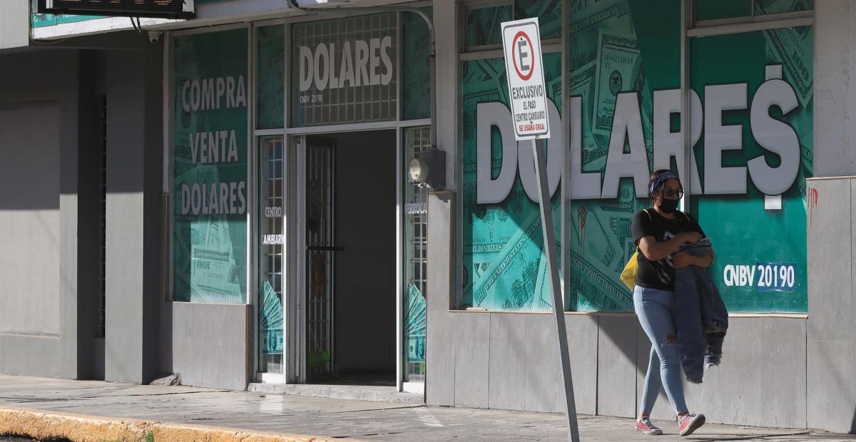 Llega dólar a 19.56 pesos