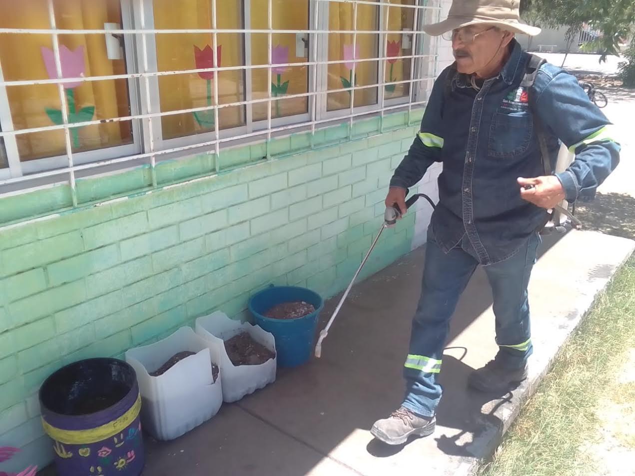 Implementa San Buena fumigación por sectores