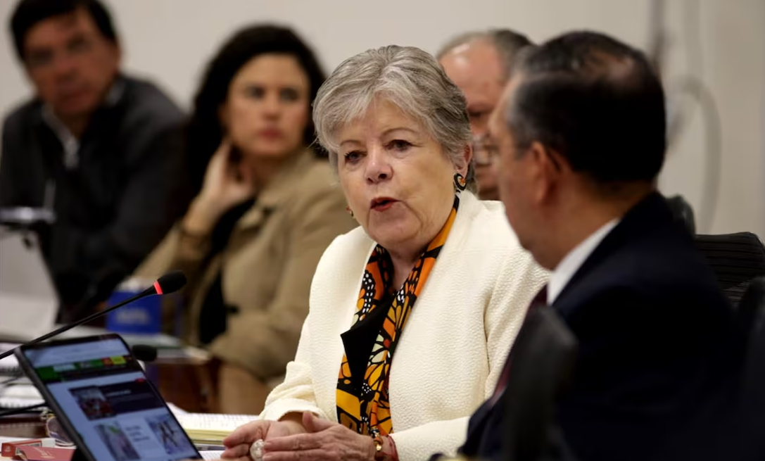 Jóvenes chiapanecos huyeron a Guatemala por reclutamiento del crimen organizado, alerta canciller Bárcena