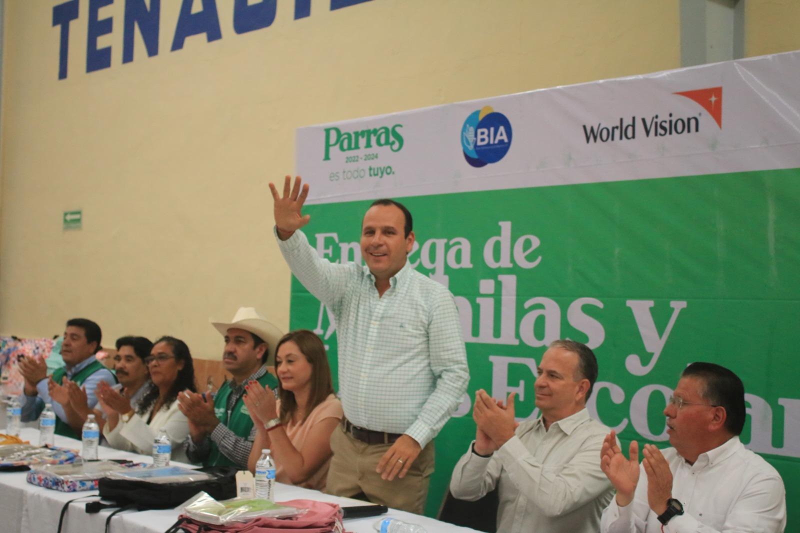 Impulsa Parras la educación