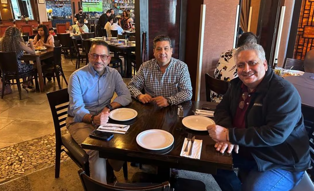 Reaparece Cabeza de Vaca en reunión con Javier Lozano y Acosta Naranjo