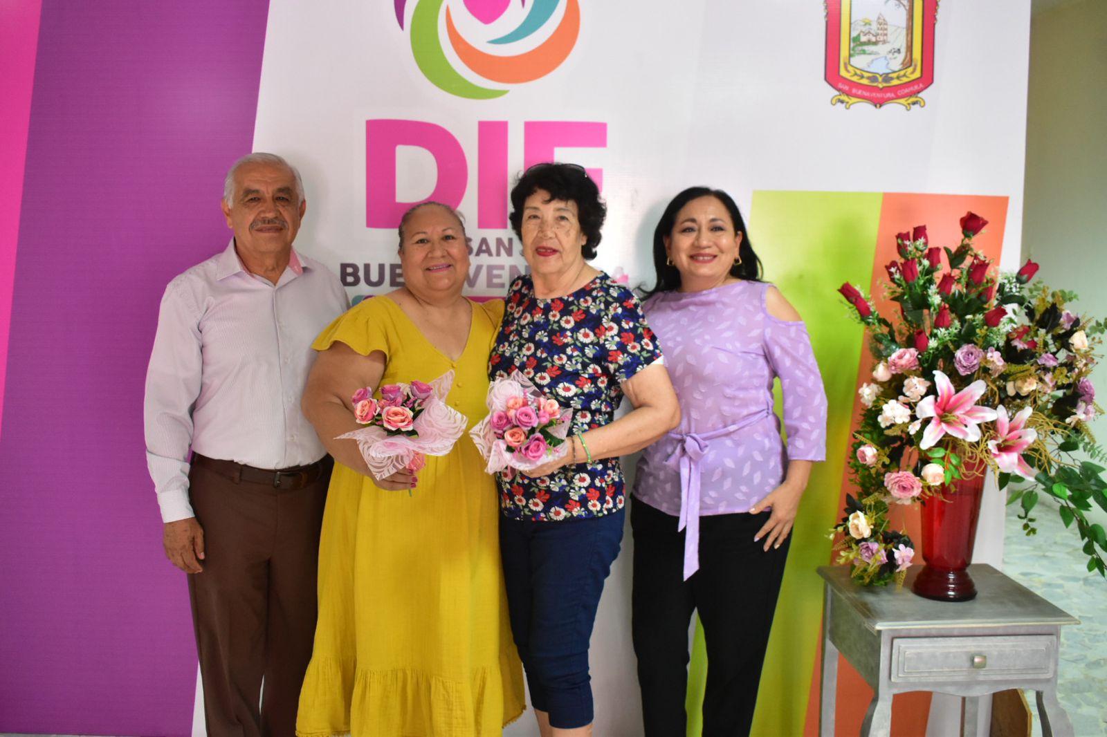 ESTHER DÍAZ, REINA DEL ADULTO MAYOR