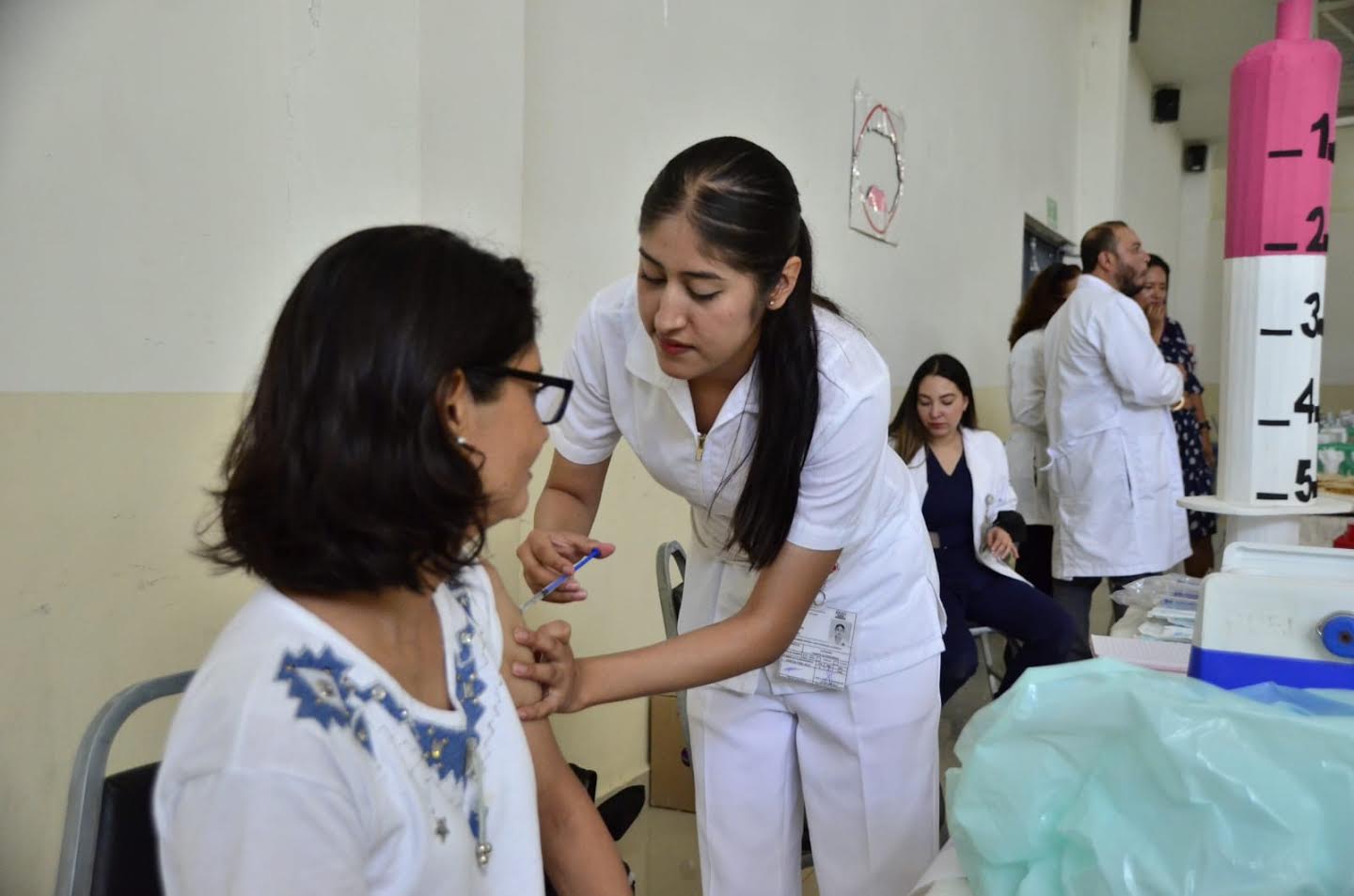 Aprovechan en SB jornada de salud