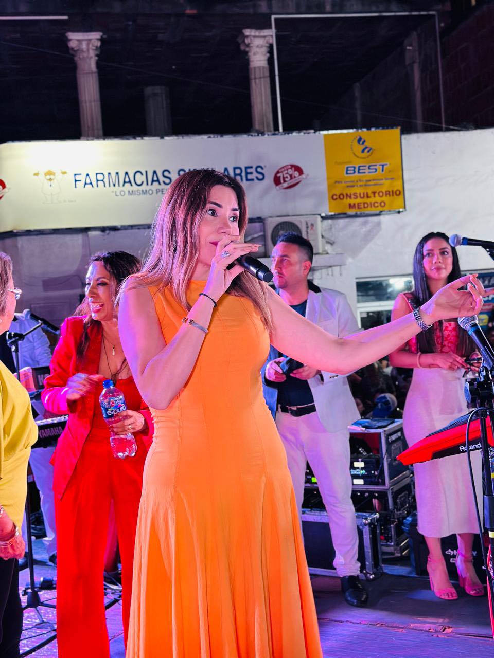Cambian feria por megacantina