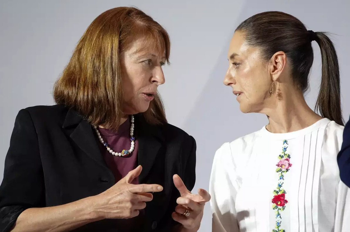 Tatiana Clouthier al frente del Instituto de Mexicanos en Exterior con Sheinbaum