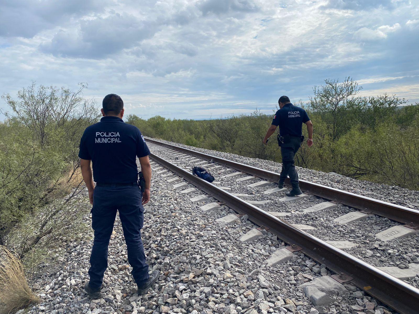 Muere migrante al caer del tren